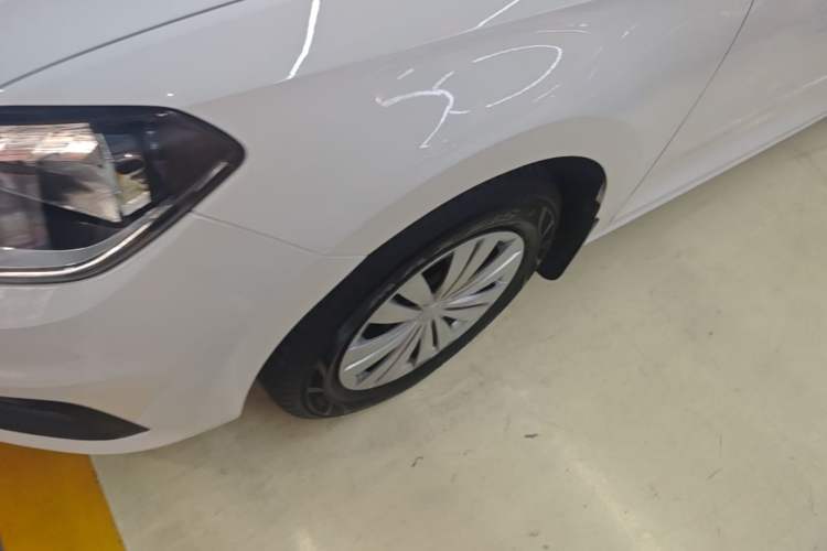 Used Volkswagen Santana 2021 1.5L Manual Fashion Edition Left Front Wheel Hub