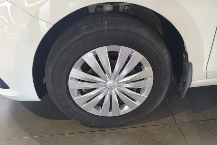 Used Volkswagen Santana 2021 1.5L Automatic Fashion Edition Left Front Wheel Hub