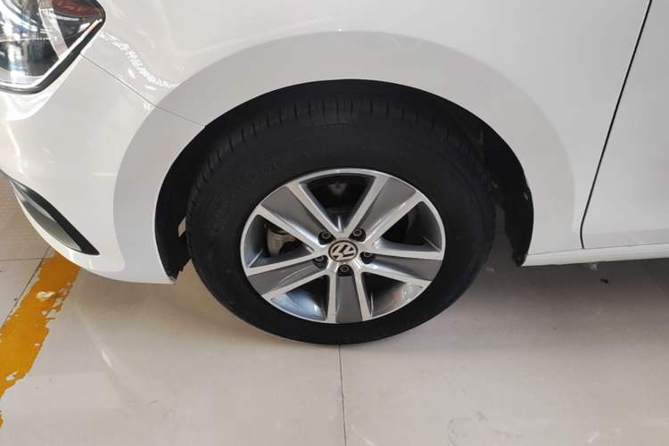 Used Volkswagen Santana 2021 1.5L Automatic Fashion Edition Left Front Wheel Hub