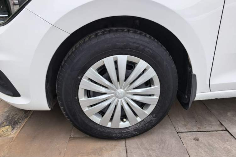 Used Volkswagen Santana 2021 1.5L Automatic Fashion Edition Left Front Wheel Hub