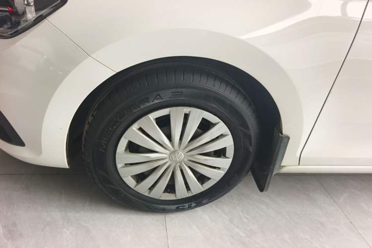 Used Volkswagen Santana 2021 1.5L Automatic Fashion Edition Left Front Wheel Hub