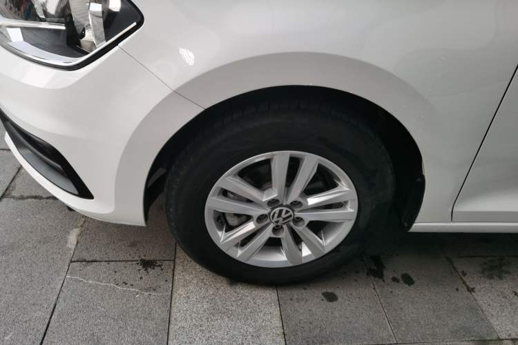 Used Volkswagen Santana 2021 1.5L Manual Fashion Edition Left Front Wheel Hub