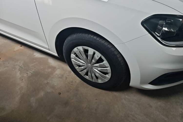 Used Volkswagen Santana 2021 1.5L Manual Fashion Edition Left Front Wheel Hub