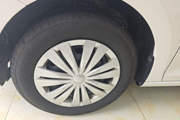 Used Volkswagen Santana 2021 1.5L Automatic Fashion Edition Left Front Wheel Hub