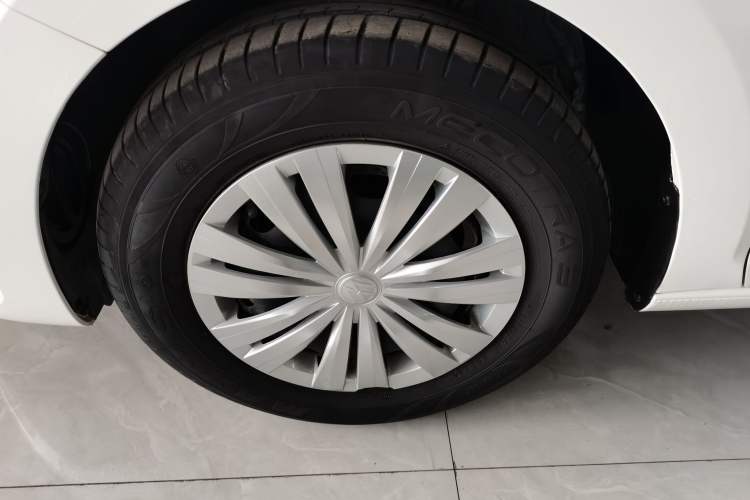 Used Volkswagen Santana 2021 1.5L Automatic Fashion Edition Left Front Wheel Hub