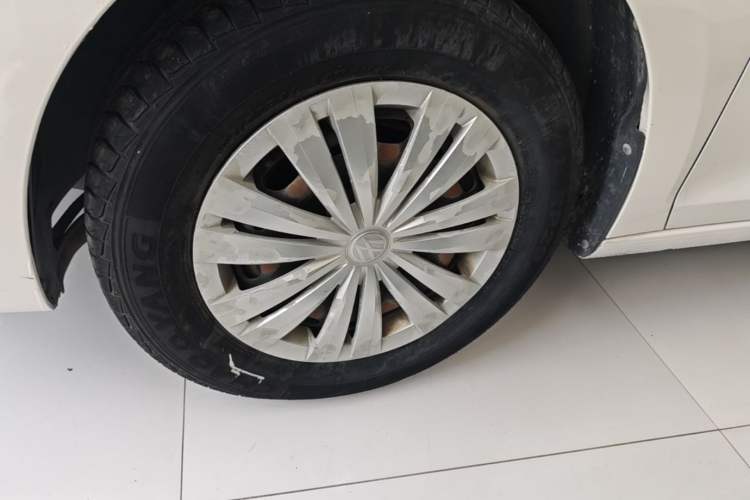 Used Volkswagen Santana 2021 1.5L Automatic Fashion Edition Left Front Wheel Hub