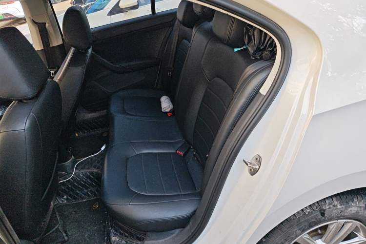 Used Volkswagen Santana 2021 1.5L Automatic Fashion Edition Left Rear Seat
