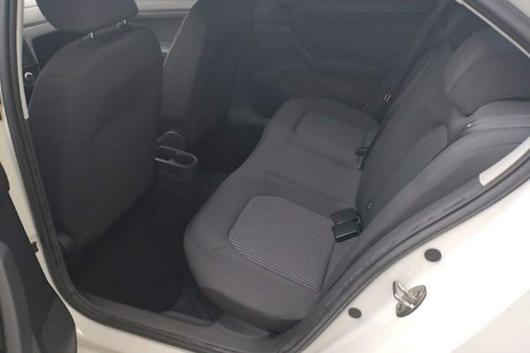 Used Volkswagen Santana 2021 1.5L Manual Fashion Edition Left Rear Seat