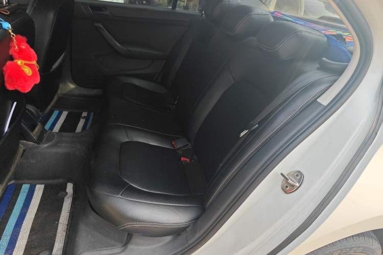 Used Volkswagen Santana 2021 1.5L Automatic Fashion Edition Left Rear Seat