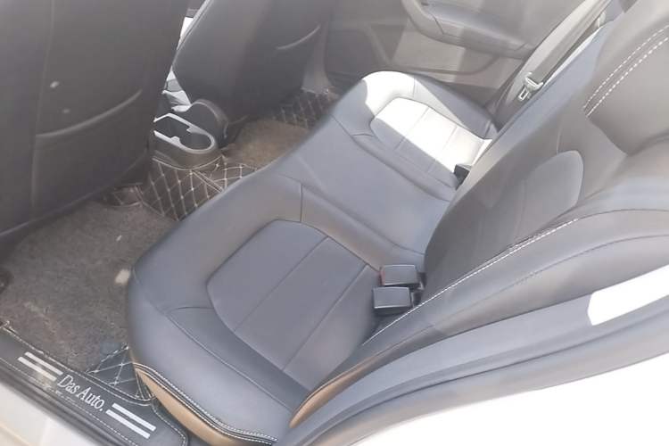 Used Volkswagen Santana 2021 1.5L Automatic Fashion Edition Left Rear Seat