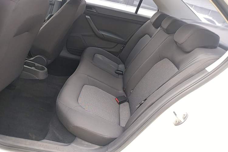Used Volkswagen Santana 2021 1.5L Manual Fashion Edition Left Rear Seat