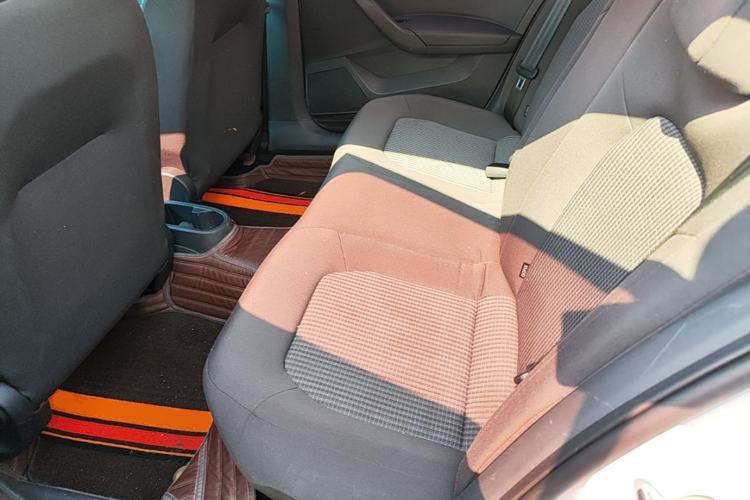 Used Volkswagen Santana 2021 1.5L Automatic Fashion Edition Left Rear Seat