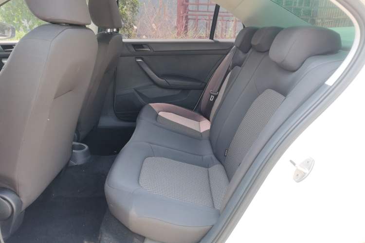 Used Volkswagen Santana 2021 1.5L Automatic Fashion Edition Left Rear Seat