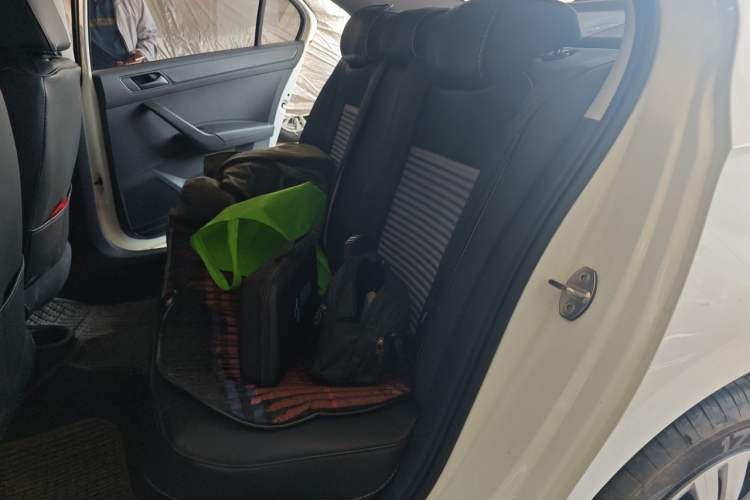 Used Volkswagen Santana 2021 1.5L Automatic Fashion Edition Left Rear Seat