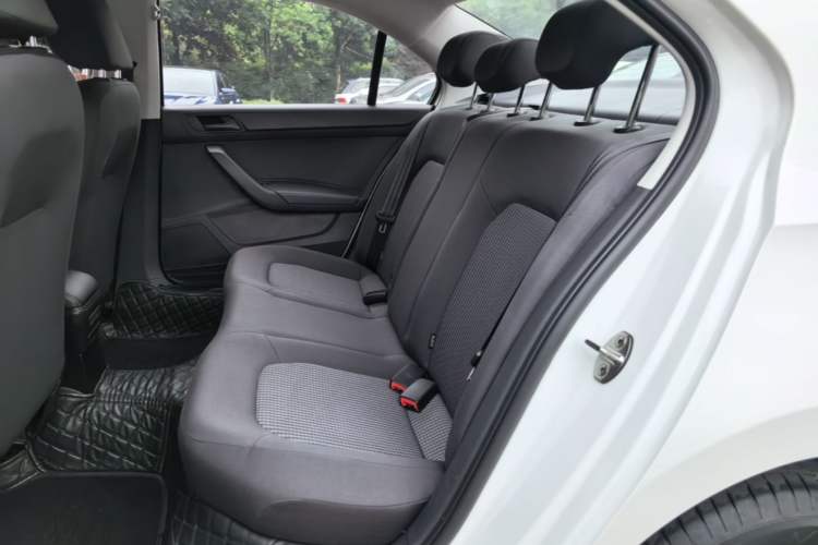 Used Volkswagen Santana 2021 1.5L Automatic Fashion Edition Left Rear Seat