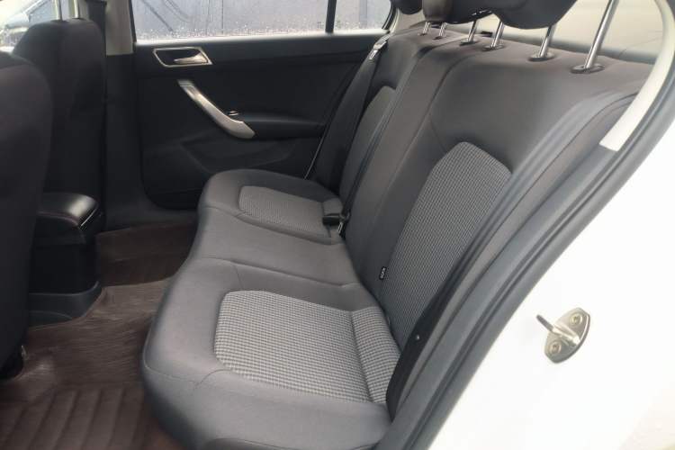 Used Volkswagen Santana 2021 1.5L Manual Fashion Edition Left Rear Seat