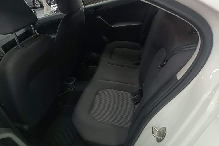 Used Volkswagen Santana 2021 1.5L Automatic Fashion Edition Left Rear Seat