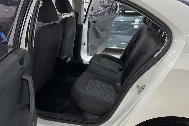 Used Volkswagen Santana 2021 1.5L Automatic Fashion Edition Left Rear Seat