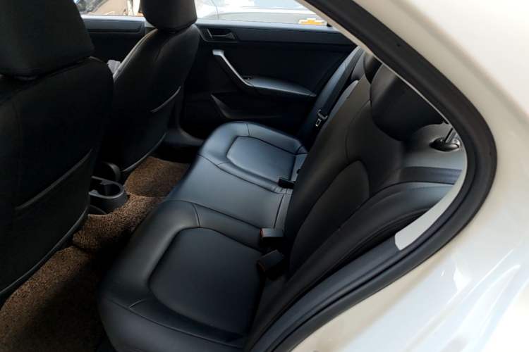 Used Volkswagen Santana 2021 1.5L Automatic Fashion Edition Left Rear Seat