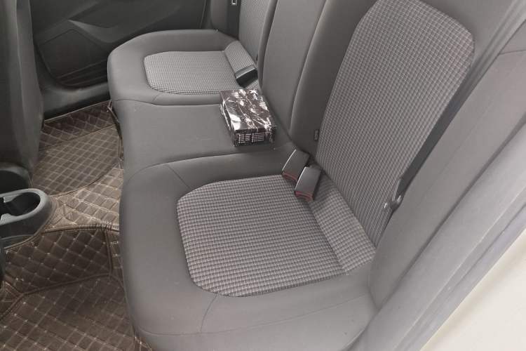 Used Volkswagen Santana 2021 1.5L Automatic Fashion Edition Left Rear Seat