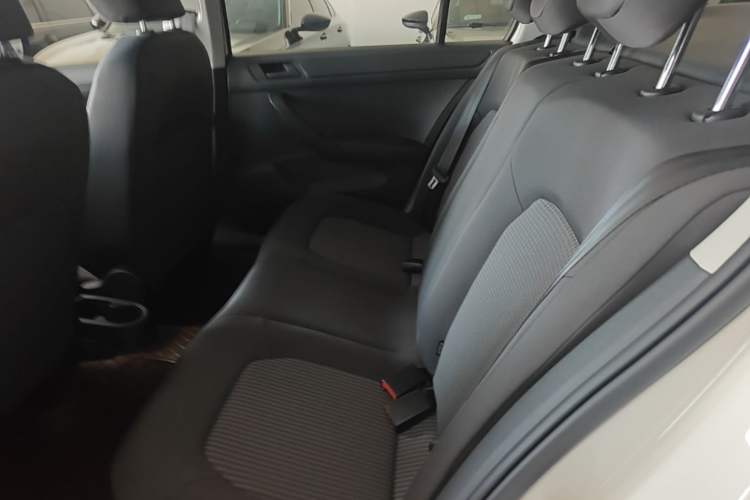Used Volkswagen Santana 2021 1.5L Automatic Fashion Edition Left Rear Seat