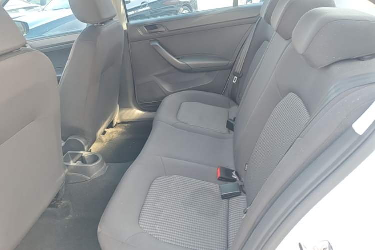 Used Volkswagen Santana 2021 1.5L Automatic Fashion Edition Left Rear Seat