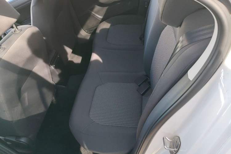 Used Volkswagen Santana 2021 1.5L Automatic Fashion Edition Left Rear Seat