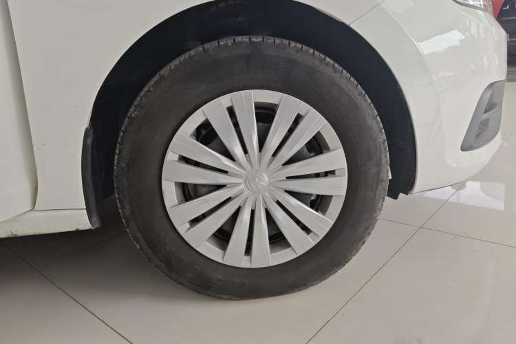 Used Volkswagen Santana 2021 1.5L Automatic Fashion Edition Left Rear Wheel Hub