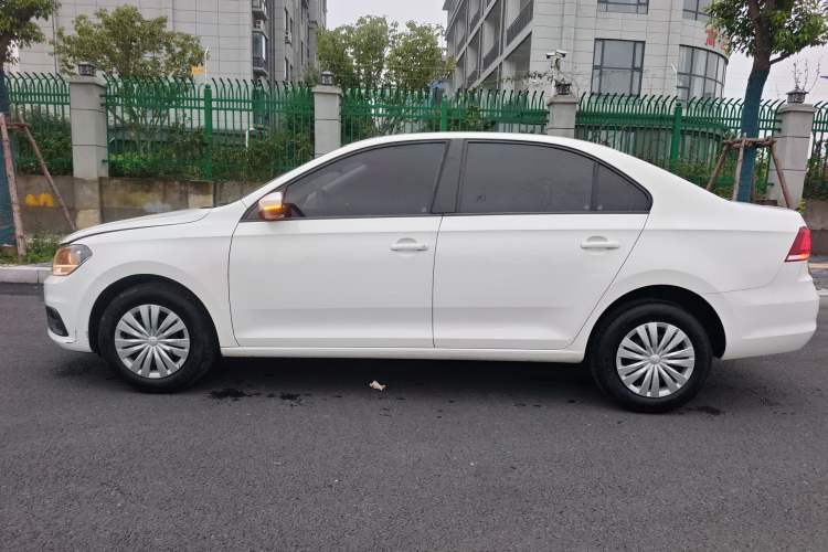 Used Volkswagen Santana 2021 1.5L Manual Fashion Edition Left Side