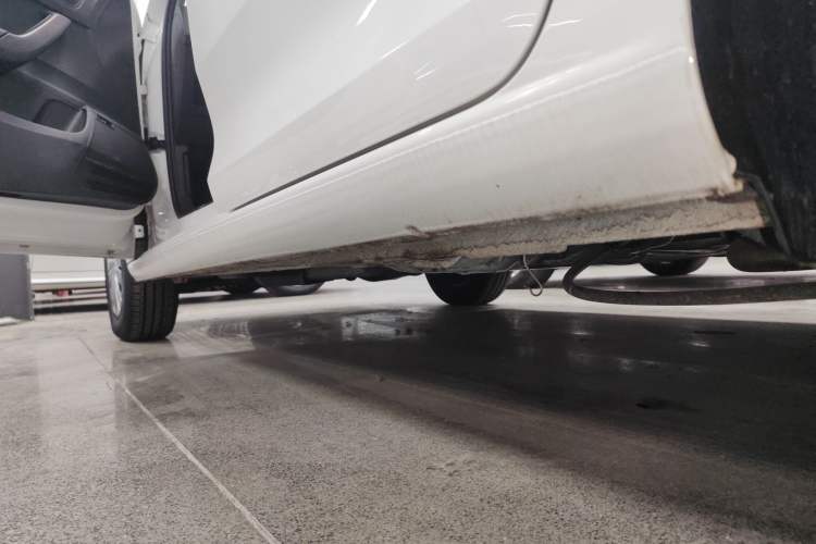 Used Volkswagen Santana 2021 1.5L Automatic Fashion Edition Left Side Sill