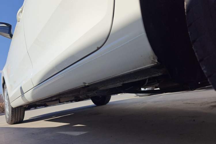 Used Volkswagen Santana 2021 1.5L Automatic Fashion Edition Left Side Sill
