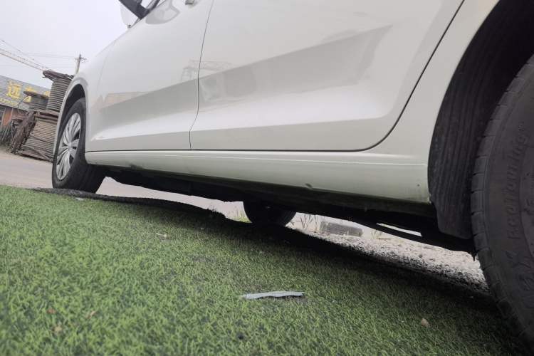 Used Volkswagen Santana 2021 1.5L Manual Fashion Edition Left Side Sill