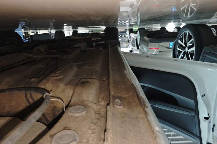 Used Volkswagen Santana 2021 1.5L Automatic Fashion Edition Left Side Sill
