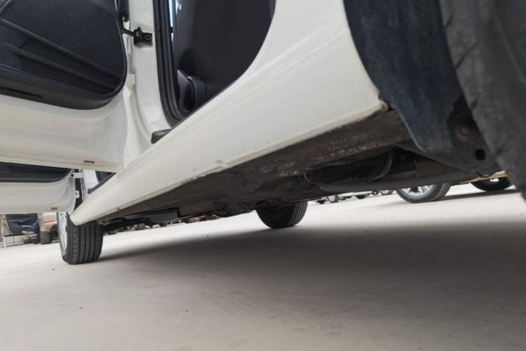 Used Volkswagen Santana 2021 1.5L Manual Fashion Edition Left Side Sill