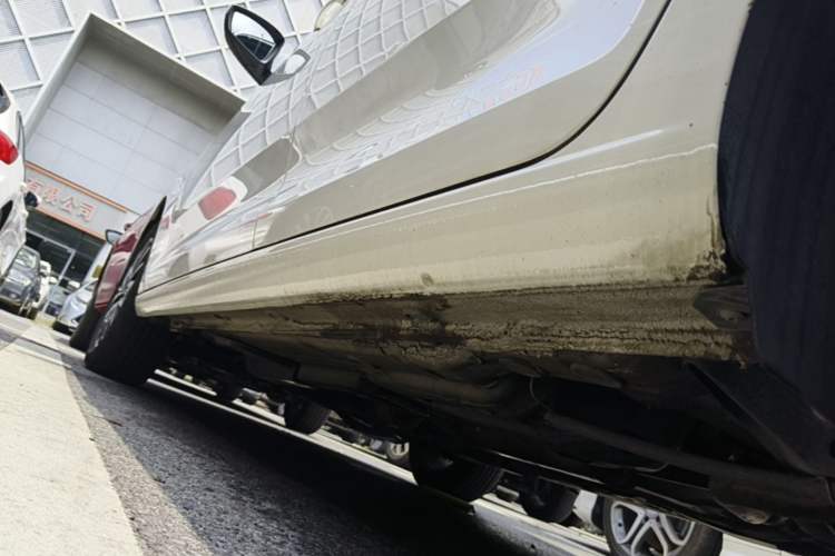 Used Volkswagen Santana 2021 1.5L Automatic Comfort Edition Left Side Sill