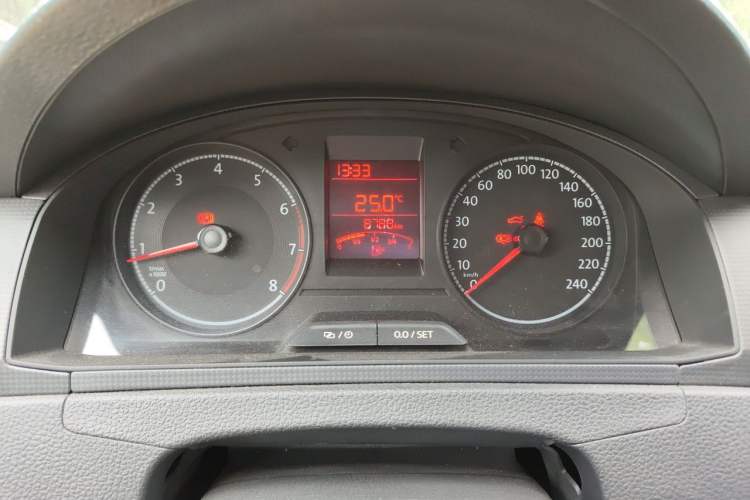 Used Volkswagen Santana 2021 1.5L Manual Fashion Edition Odometer Close Up