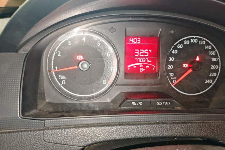 Used Volkswagen Santana 2021 1.5L Manual Fashion Edition Odometer Close Up