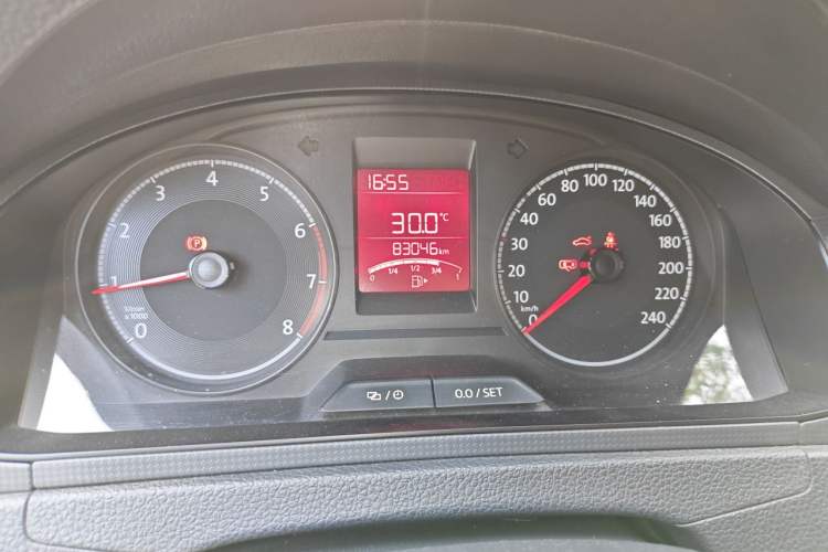 Used Volkswagen Santana 2021 1.5L Manual Fashion Edition Odometer Close Up