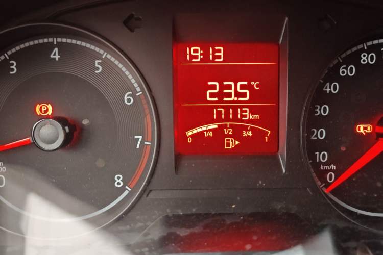 Used Volkswagen Santana 2021 1.5L Manual Fashion Edition Odometer Close Up