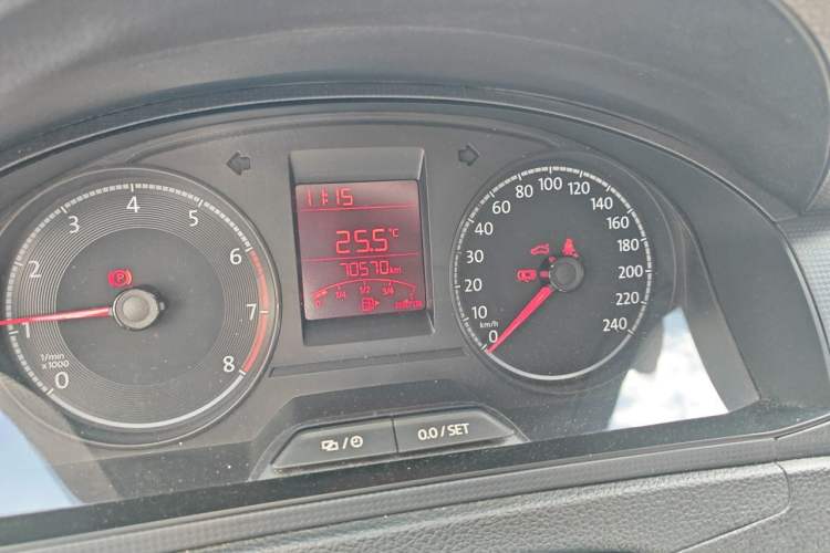 Used Volkswagen Santana 2021 1.5L Manual Fashion Edition Odometer Close Up