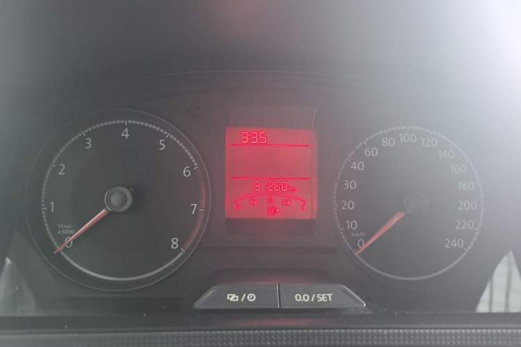 Used Volkswagen Santana 2021 1.5L Manual Fashion Edition Odometer Close Up