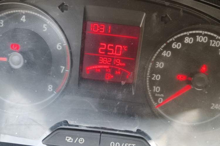 Used Volkswagen Santana 2021 1.5L Manual Fashion Edition Odometer Close Up