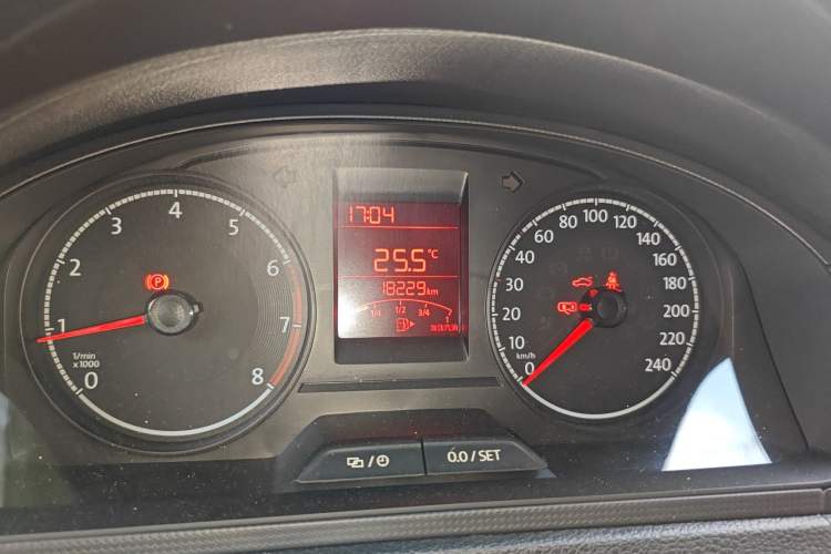 Used Volkswagen Santana 2021 1.5L Manual Fashion Edition Odometer Close Up