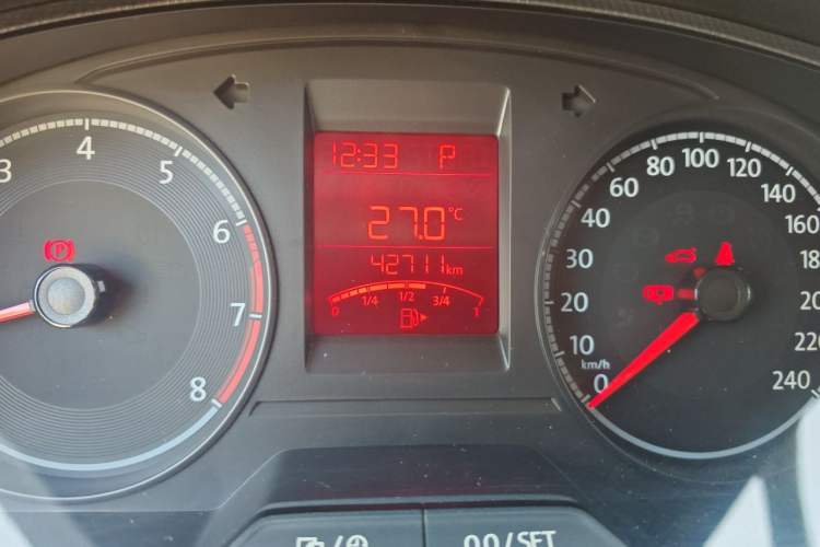 Used Volkswagen Santana 2021 1.5L Automatic Fashion Edition Odometer Close Up