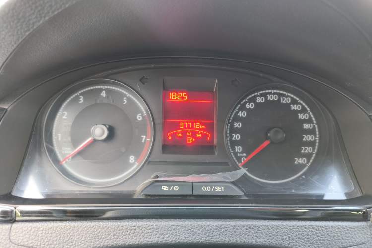 Used Volkswagen Santana 2021 1.5L Automatic Fashion Edition Odometer Close Up