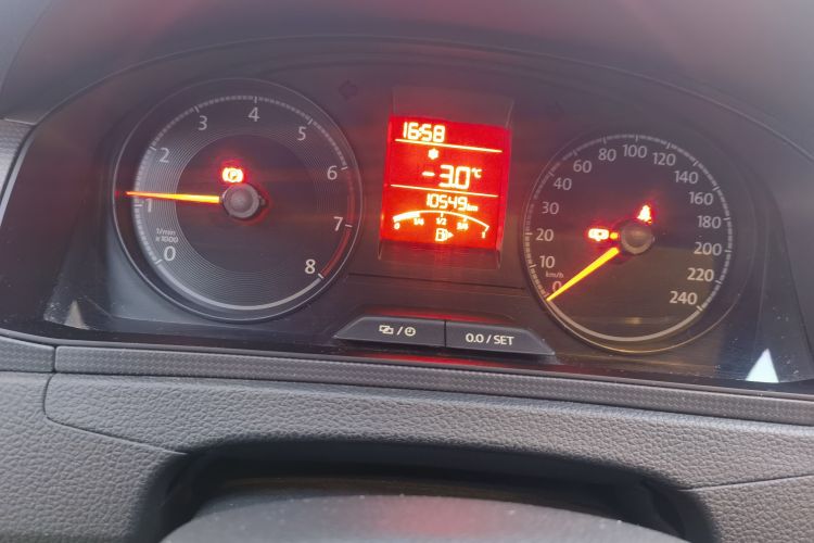 Used Volkswagen Santana 2021 1.5L Manual Fashion Edition Odometer Close Up