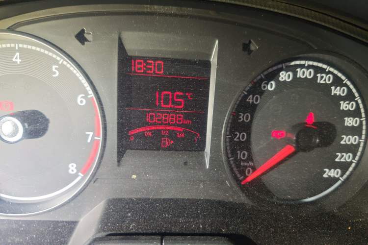 Used Volkswagen Santana 2021 1.5L Manual Fashion Edition Odometer Close Up