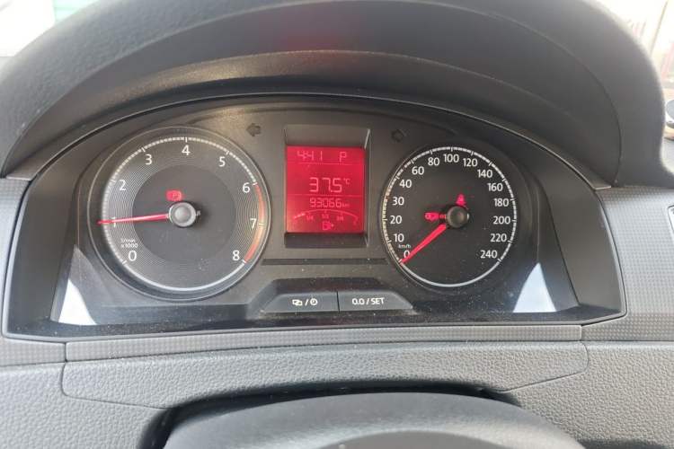 Used Volkswagen Santana 2021 1.5L Automatic Fashion Edition Odometer Close Up