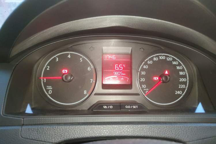 Used Volkswagen Santana 2021 1.5L Manual Fashion Edition Odometer Close Up