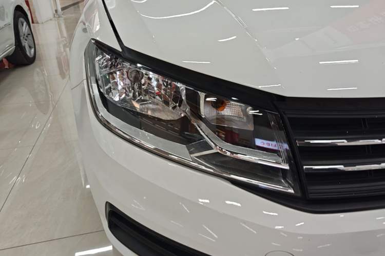 Used Volkswagen Santana 2021 1.5L Automatic Fashion Edition Right Front Headlight